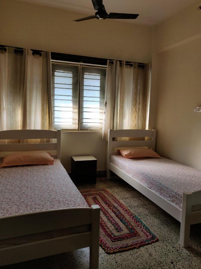 Raahgir Apartman Nászik Kültér fotó