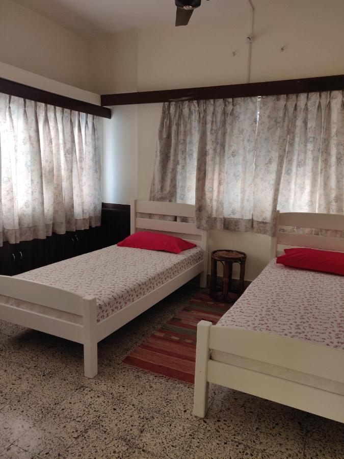 Raahgir Apartman Nászik Kültér fotó
